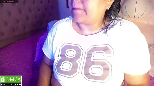 KittyHot20 online show from 02/11/25, 02:03