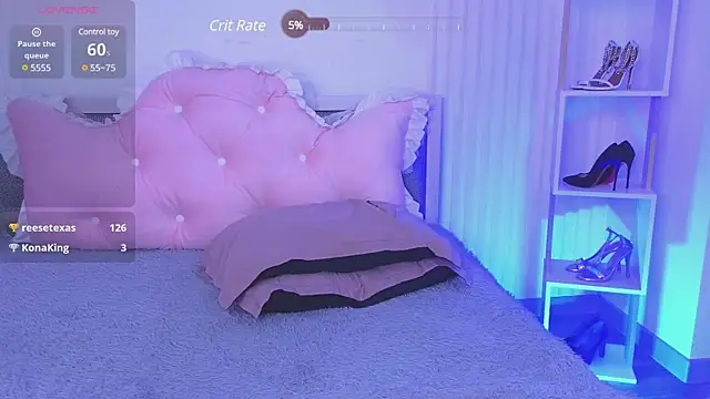 Snapshot of Diana_Moon_ chatting on 03/08/25, 03:06 Diana Moon online show from 03/08/25, 03:06