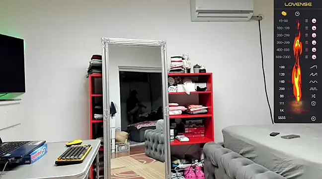 supermanboy94 online show from 02/03/25, 06:56