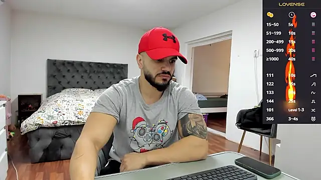 Snapshot of supermanboy94 chatting on 01/13/26, 06:51 supermanboy94 online show from 01/13/26, 06:51