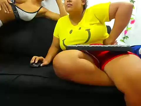 Kika teem online show from 09/30/25, 02:38