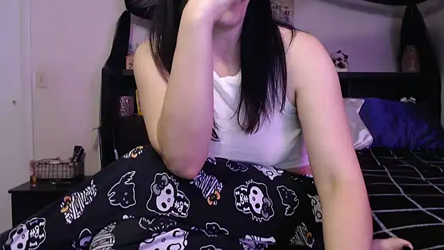 CrystalLakeXO online show from 06/12/26, 06:56