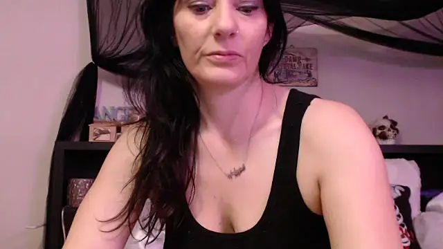 CrystalLakeXO online show from 06/21/26, 04:59