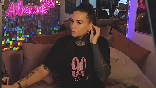 AileenInkOfficial online show from 02/09/25, 09:16
