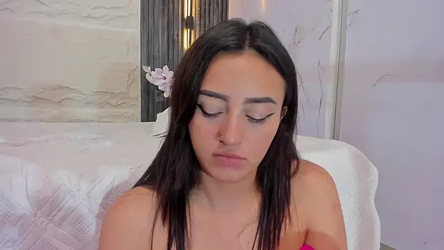 Lesly sexy4u online show from 06/05/26, 06:52