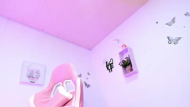 Alice 0120 online show from 09/28/25, 03:23