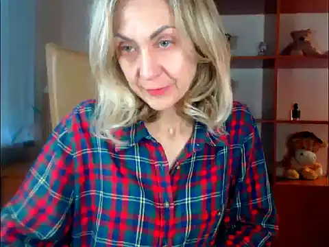 Tanya6547 online show from 11/17/25, 08:31