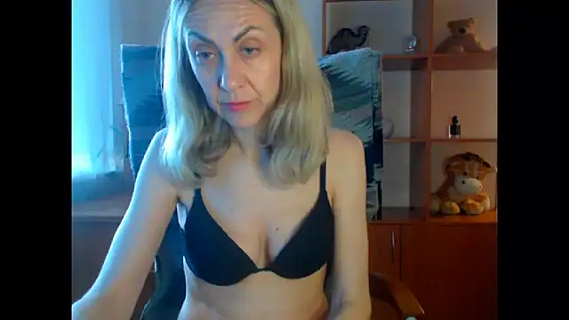 Snapshot of Tanya6547 chatting on 06/08/26, 10:26 Tanya6547 online show from 06/08/26, 10:26