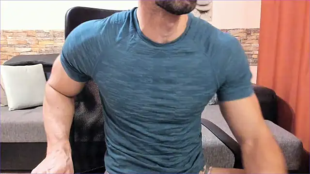 HotHunkTrainer online show from 11/14/25, 08:24