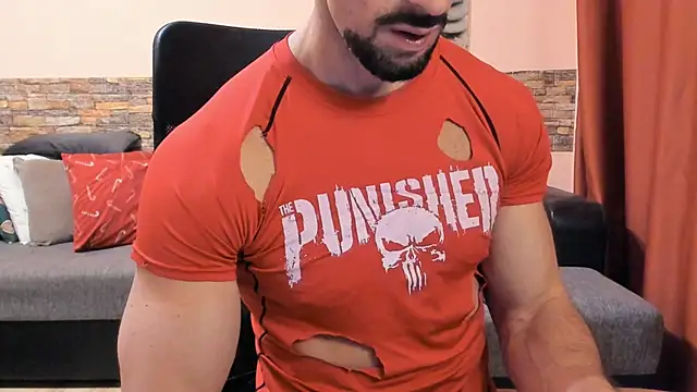 HotHunkTrainer online show from 01/18/26, 10:19