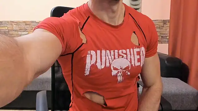 HotHunkTrainer online show from 02/14/26, 08:44