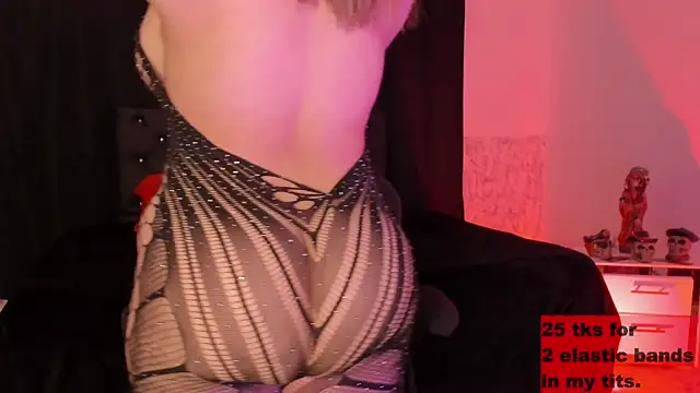 Snapshot of Foxy_Slave chatting on 02/11/26, 10:15 Foxy Slave online show from 02/11/26, 10:15