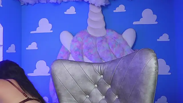 miss romyna online show from 12/22/25, 11:07