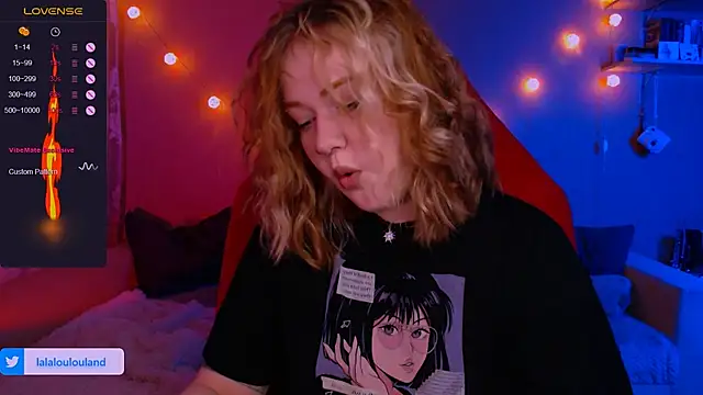 Snapshot of lala_loulou_land chatting on 12/21/24, 09:04 lala loulou land online show from 12/21/24, 09:04