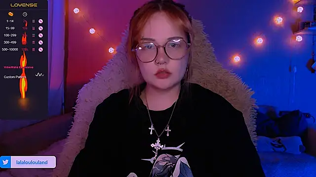 Snapshot of lala_loulou_land chatting on 02/26/25, 09:48 lala loulou land online show from 02/26/25, 09:48