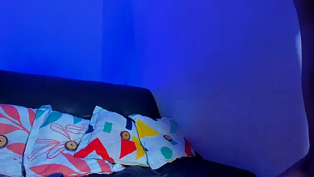 Snapshot of emperatrizhotwolf chatting on 02/25/25, 10:15 emperatrizhotwolf online show from 02/25/25, 10:15