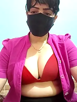 Snapshot of Anjel_Sadia chatting on 03/15/25, 02:35 Anjel Sadia online show from 03/15/25, 02:35