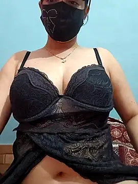 Snapshot of Anjel_Sadia chatting on 03/21/25, 05:43 Anjel Sadia online show from 03/21/25, 05:43