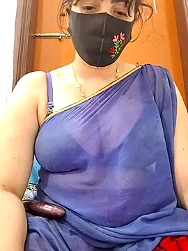 Snapshot of Anjel_Sadia chatting on 10/10/25, 01:43 Anjel Sadia online show from 10/10/25, 01:43