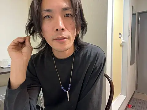 Snapshot of Katakuriko-Denpun chatting on 11/24/25, 12:05 Katakuriko-Denpun online show from 11/24/25, 12:05