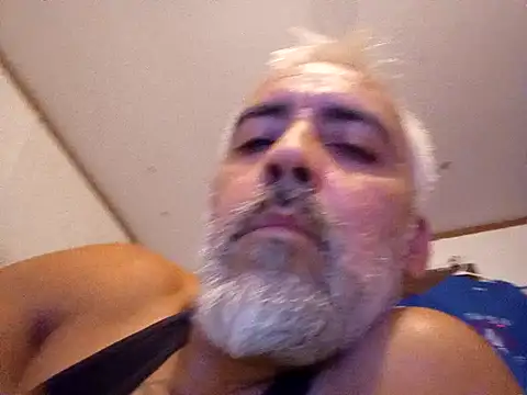 Snapshot of Xoc8_ chatting on 12/18/24, 08:53 Xoc8  online show from 12/18/24, 08:53