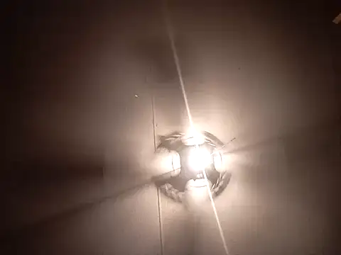 Snapshot of Xoc8_ chatting on 12/26/24, 09:04 Xoc8  online show from 12/26/24, 09:04