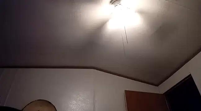 Snapshot of Xoc8_ chatting on 02/25/25, 01:41 Xoc8  online show from 02/25/25, 01:41