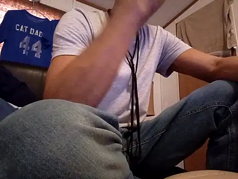 Snapshot of Xoc8_ chatting on 03/13/25, 06:34 Xoc8  online show from 03/13/25, 06:34