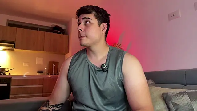 Snapshot of odin_blake chatting on 01/14/26, 02:28 odin blake online show from 01/14/26, 02:28