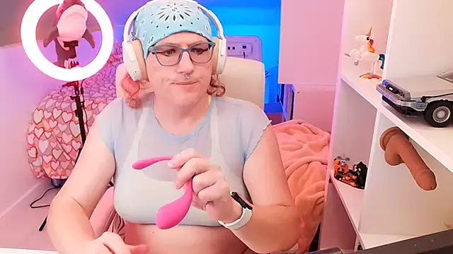 TransCayenne online show from 11/06/25, 06:53