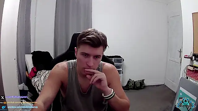 PKrisztian online show from 11/18/25, 04:22