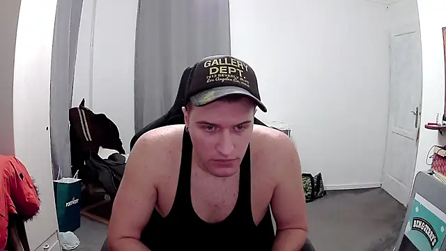 Snapshot of PKrisztian chatting on 03/23/26, 10:25 PKrisztian online show from 03/23/26, 10:25