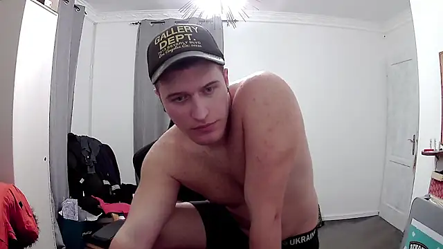 Snapshot of PKrisztian chatting on 04/05/26, 10:51 PKrisztian online show from 04/05/26, 10:51