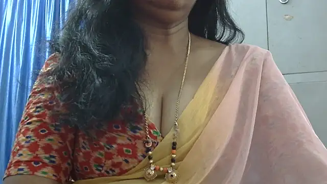 Snapshot of Vijji-telugu chatting on 02/06/26, 04:50 Vijji-telugu online show from 02/06/26, 04:50