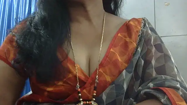 Snapshot of Vijji-telugu chatting on 02/17/26, 05:04 Vijji-telugu online show from 02/17/26, 05:04