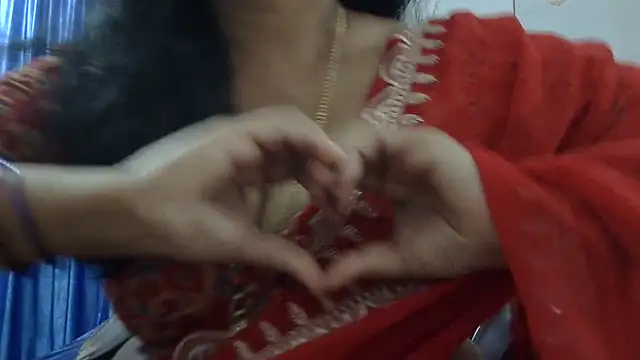 Snapshot of Vijji-telugu chatting on 02/24/26, 04:10 Vijji-telugu online show from 02/24/26, 04:10