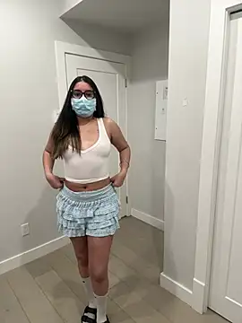 Snapshot of jAsMinE678 chatting on 03/15/26, 04:29 jAsMinE678 online show from 03/15/26, 04:29