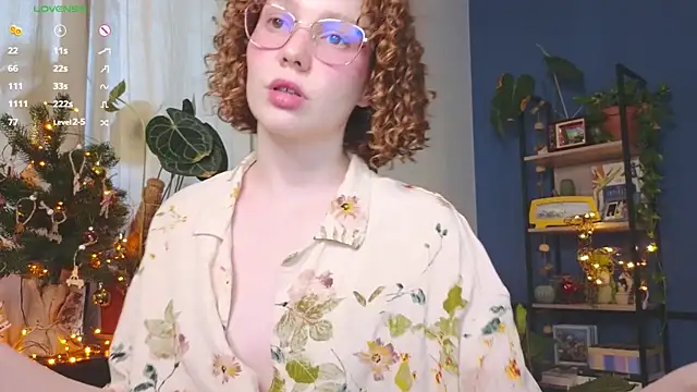 Snapshot of _lightmyfire chatting on 12/28/24, 12:24 lightmyfire online show from 12/28/24, 12:24