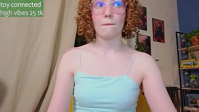 Snapshot of _lightmyfire chatting on 03/08/25, 01:17 lightmyfire online show from 03/08/25, 01:17