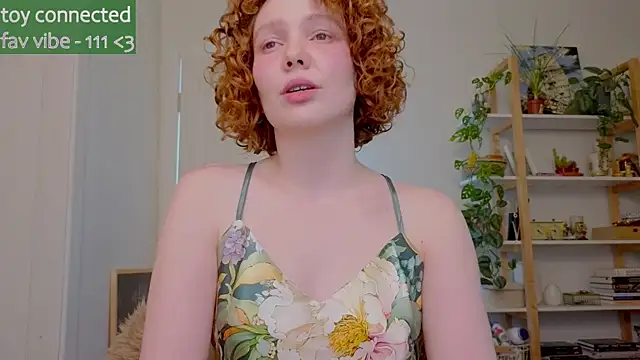 Snapshot of _lightmyfire chatting on 09/30/25, 01:05 lightmyfire online show from 09/30/25, 01:05