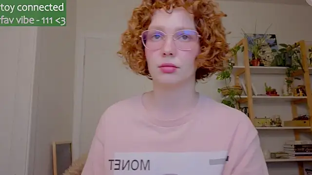 Snapshot of _lightmyfire chatting on 10/03/25, 10:07 lightmyfire online show from 10/03/25, 10:07