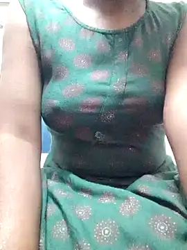 Snapshot of rituporna2004 chatting on 12/15/24, 04:26 rituporna2004 online show from 12/15/24, 04:26