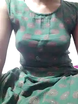 rituporna2004 online show from 12/20/24, 03:31