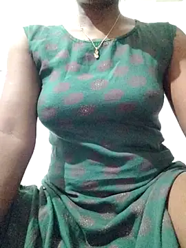 Snapshot of rituporna2004 chatting on 09/13/25, 07:24 rituporna2004 online show from 09/13/25, 07:24