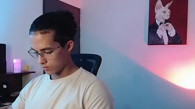 Snapshot of alejo_x3 chatting on 02/27/25, 07:34 alejo x3 online show from 02/27/25, 07:34