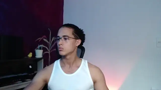 Snapshot of alejo_x3 chatting on 03/09/25, 09:14 alejo x3 online show from 03/09/25, 09:14