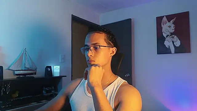 Snapshot of alejo_x3 chatting on 11/02/25, 11:07 alejo x3 online show from 11/02/25, 11:07