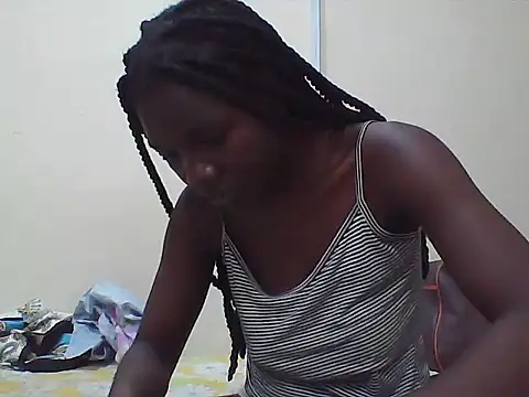 Snapshot of Ebony_Sweetcandy chatting on 11/26/25, 06:20 Ebony Sweetcandy online show from 11/26/25, 06:20