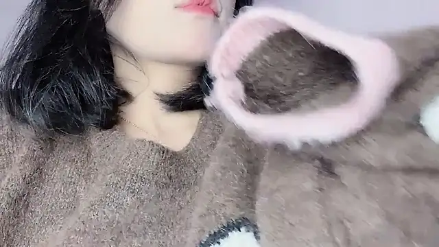 Snapshot of Baenee chatting on 01/09/26, 03:04 Baenee online show from 01/09/26, 03:04