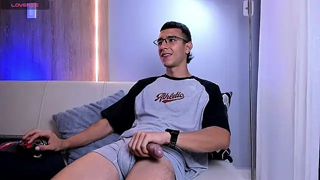 SymonPrince online show from 11/30/25, 01:09